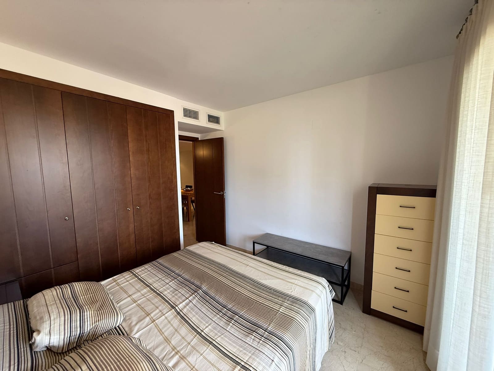 2 soveværelse Lejlighed til leje i Punta Prima med swimmingpool garage - € 850 (Ref: 8204939)