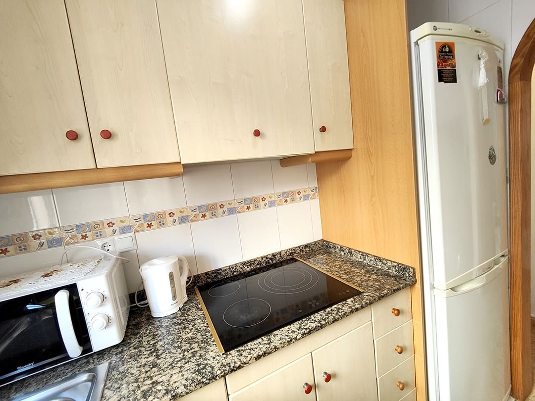 1 Zimmer Apartment zu vermieten in Torrevieja - 600 € (Ref: 8245779)