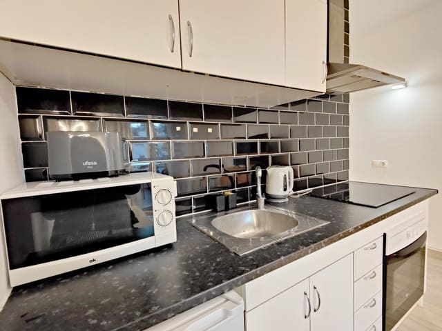 1 sovrum Lägenhet till salu i Villamartin, Orihuela med pool - 139 900 € (Ref: 8374013)