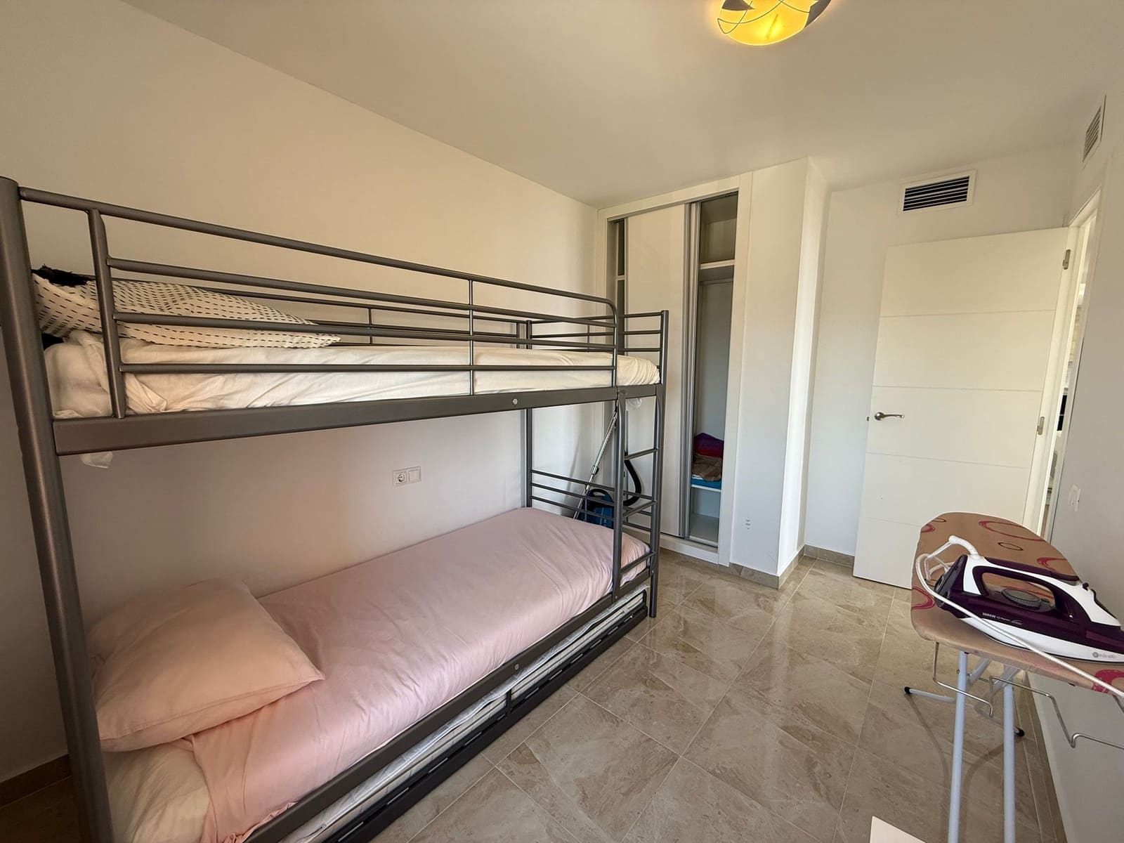 3 camera da letto Appartamento da affittare in La Mata - 1.200 € (Rif: 8982814)