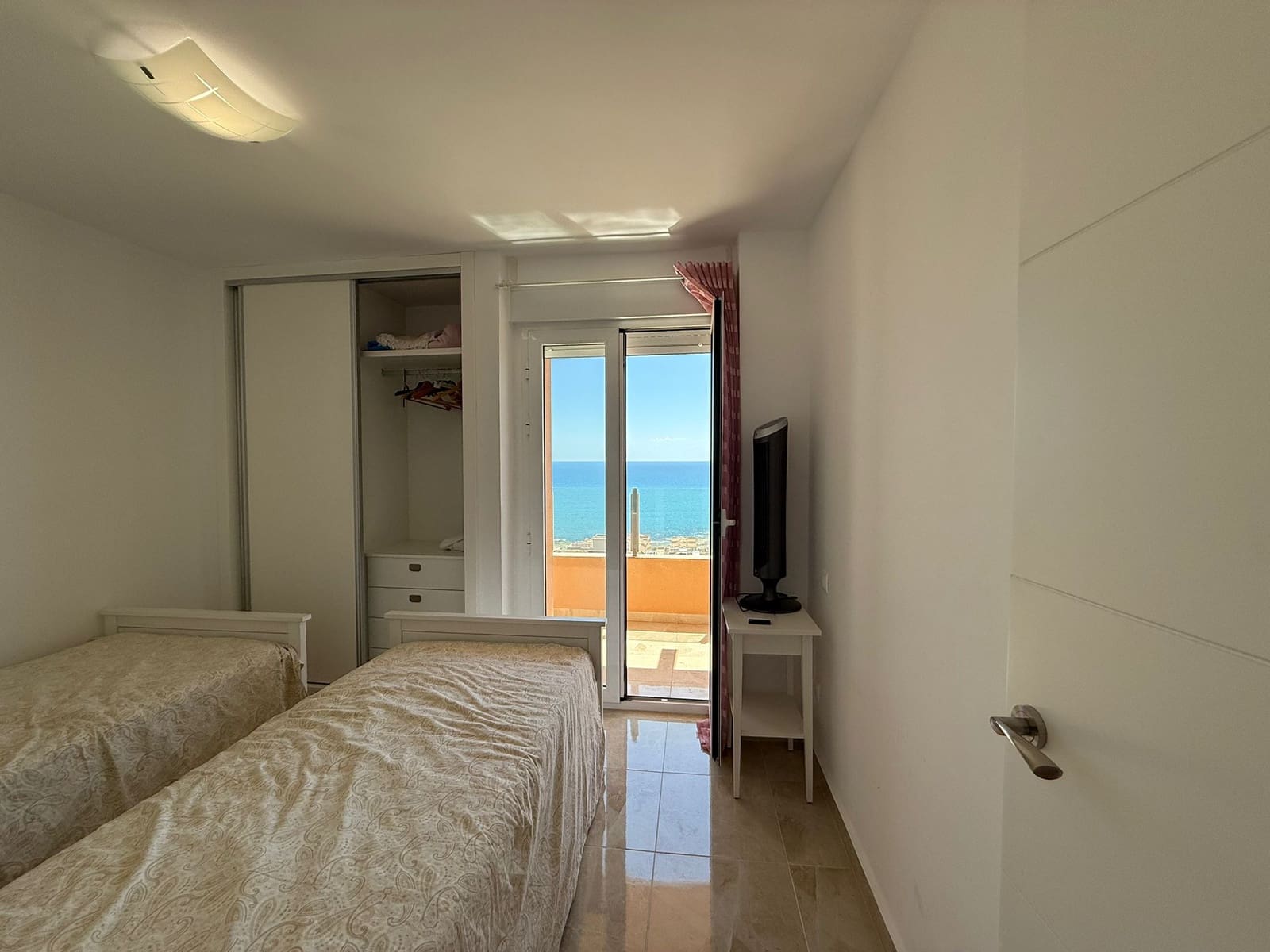 3 camera da letto Appartamento da affittare in La Mata - 1.200 € (Rif: 8982814)