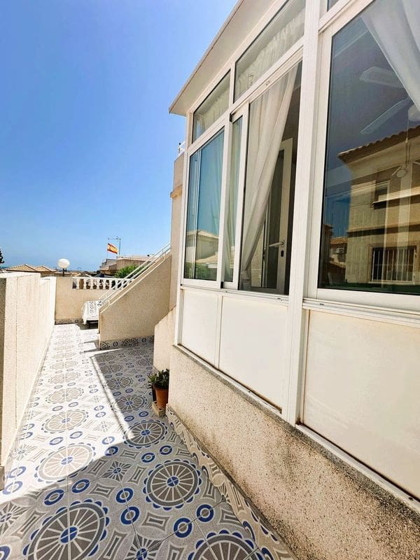 2 quarto Bungalow para venda em Torrevieja com piscina - 159 999 € (Ref: 9164456)