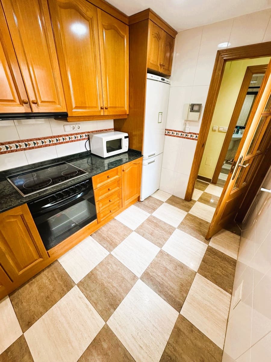 Apartamento de 2 habitaciones en Torrevieja en venta - 229.900 € (Ref: 9293211)