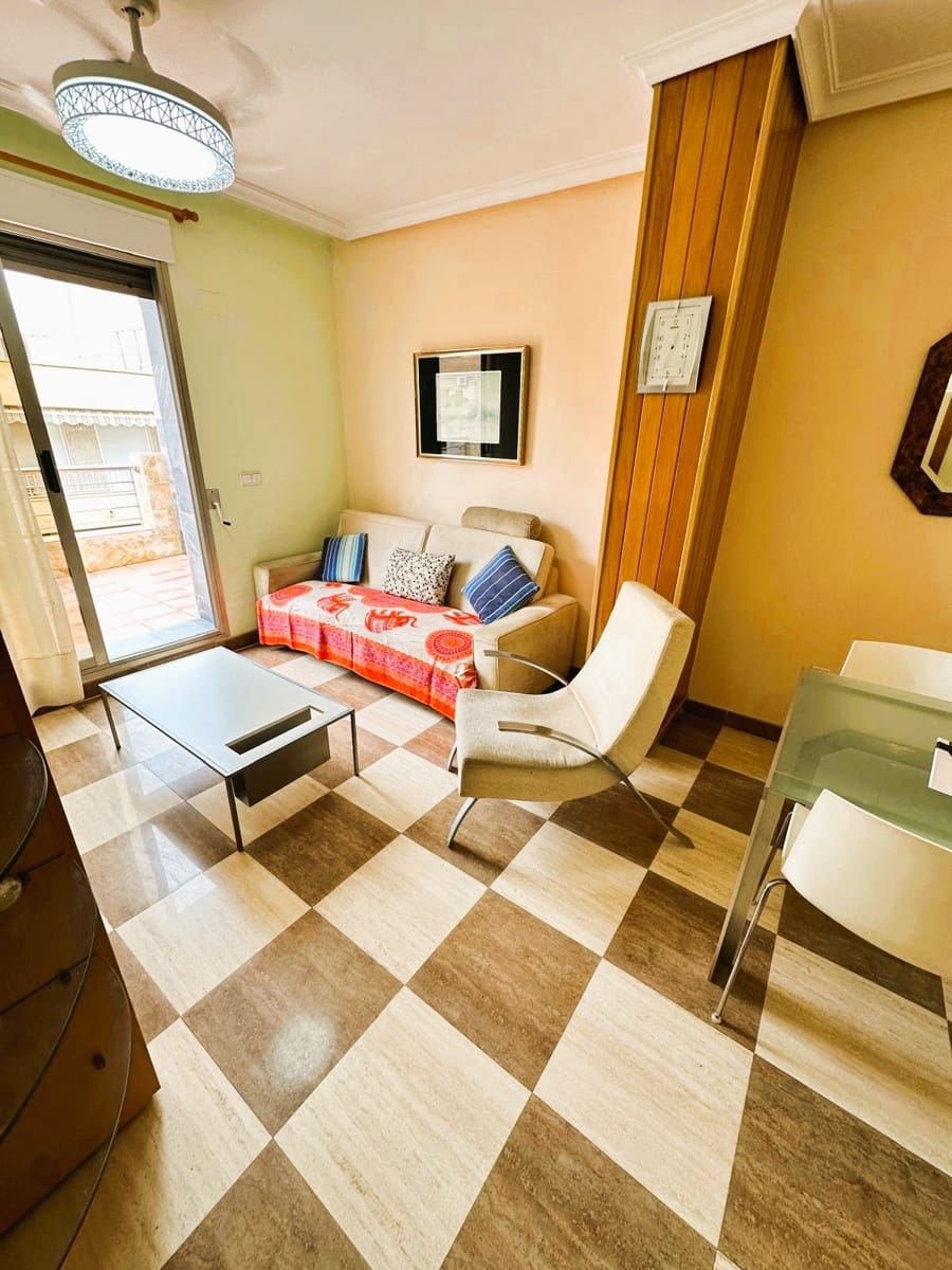 Apartamento de 2 habitaciones en Torrevieja en venta - 229.900 € (Ref: 9293211)