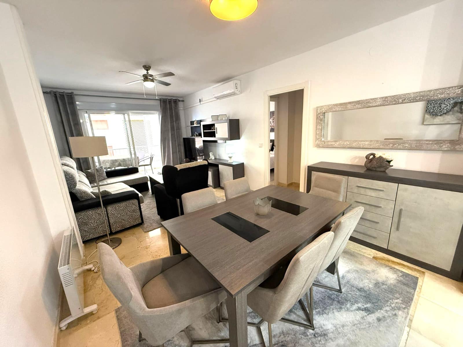 3 soveværelse Lejlighed til leje i Torrevieja - € 1.300 (Ref: 9340148)