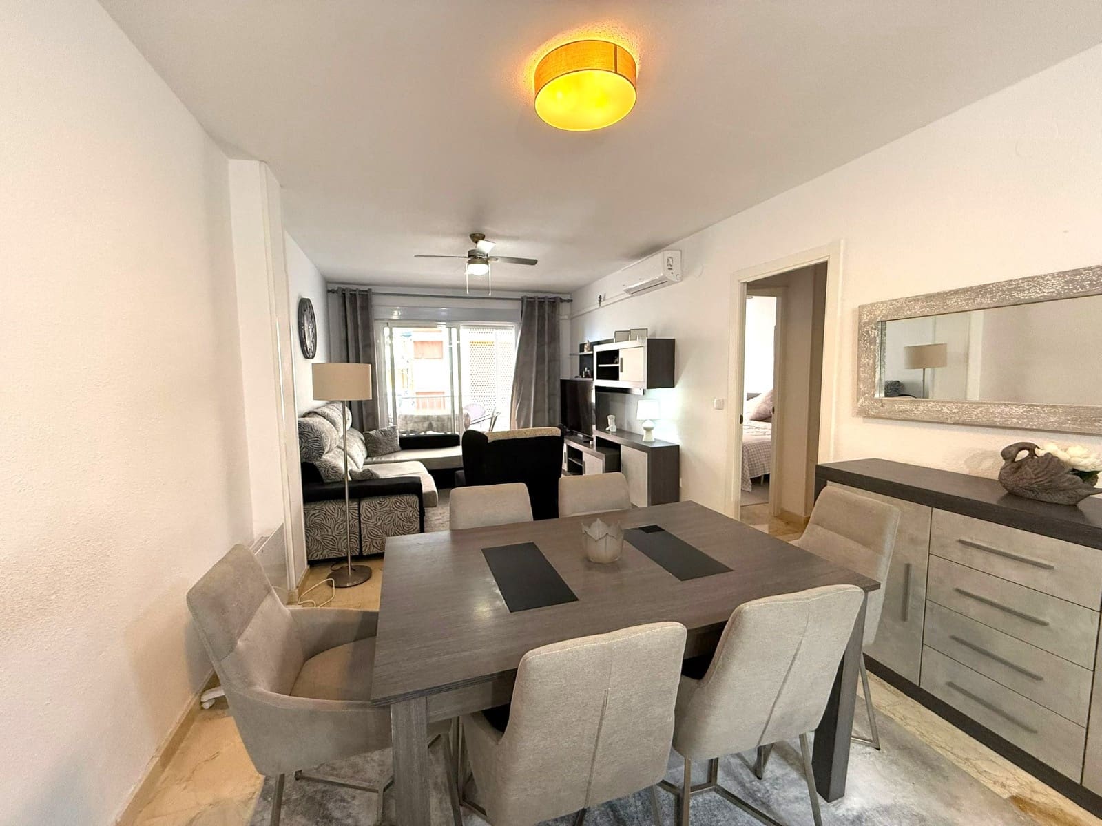 3 soveværelse Lejlighed til leje i Torrevieja - € 1.300 (Ref: 9340148)