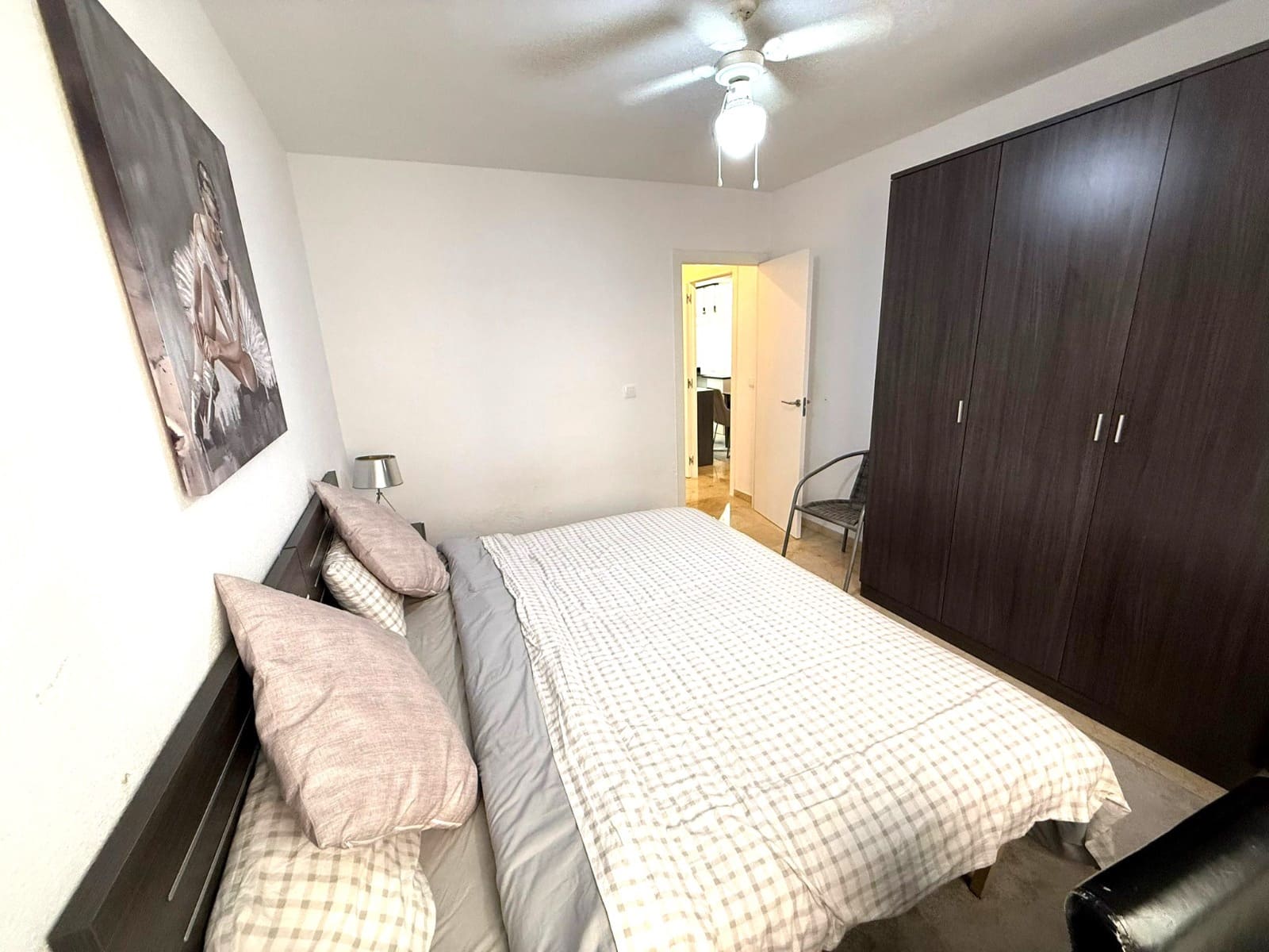 3 soveværelse Lejlighed til leje i Torrevieja - € 1.300 (Ref: 9340148)