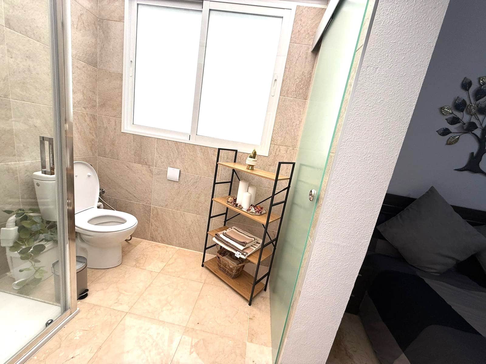 3 soveværelse Lejlighed til leje i Torrevieja - € 1.300 (Ref: 9340148)