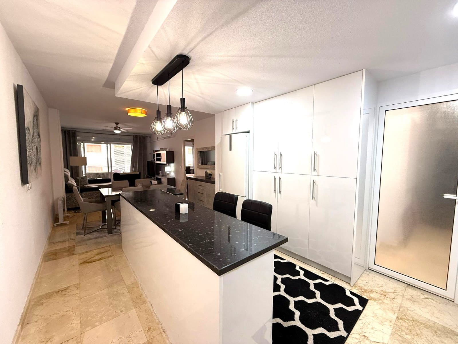 3 soveværelse Lejlighed til leje i Torrevieja - € 1.300 (Ref: 9340148)