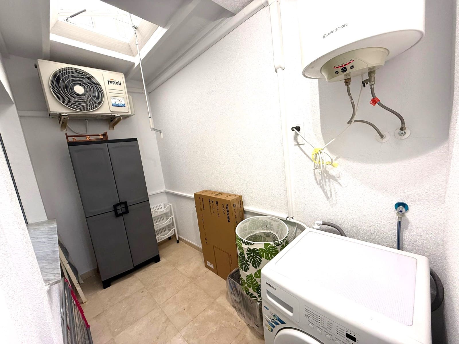 3 soveværelse Lejlighed til leje i Torrevieja - € 1.300 (Ref: 9340148)