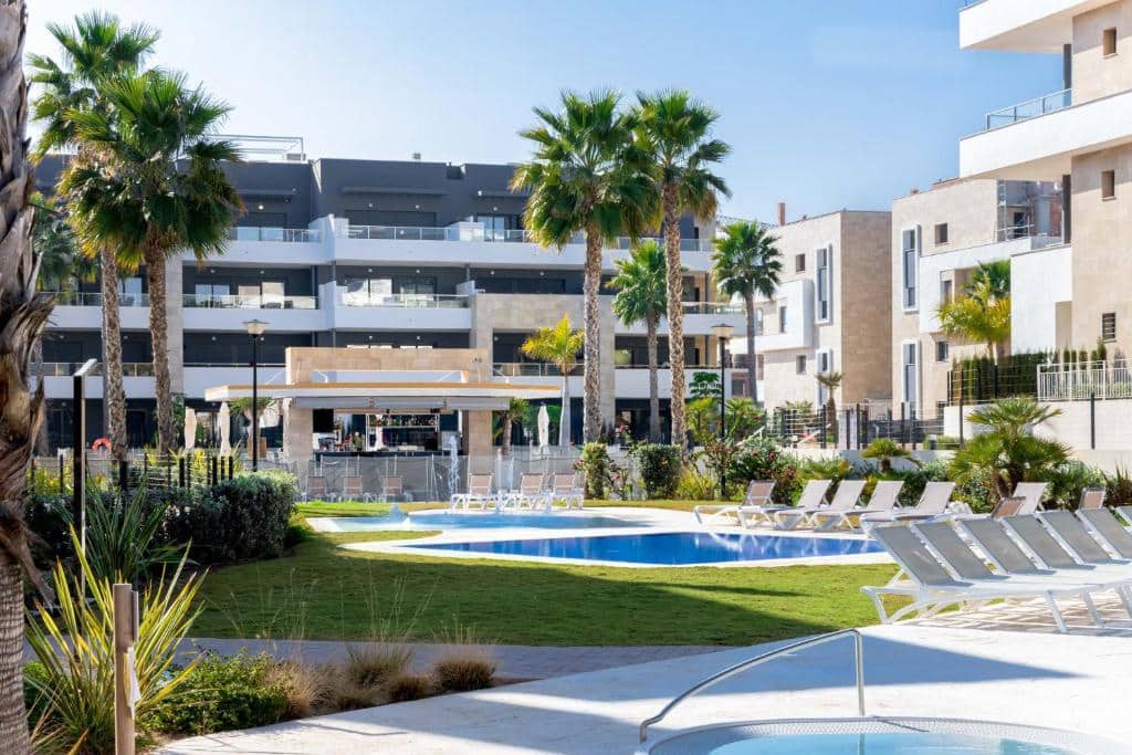 2 sypialnia Apartament do wynajęcia w Playa Flamenca z basenem garażem - 1 500 € (Ref: 9541865)