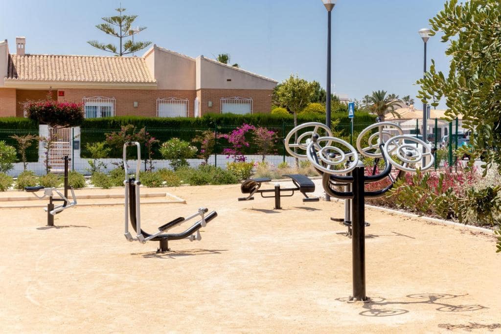 2 sypialnia Apartament do wynajęcia w Playa Flamenca z basenem garażem - 1 500 € (Ref: 9541865)