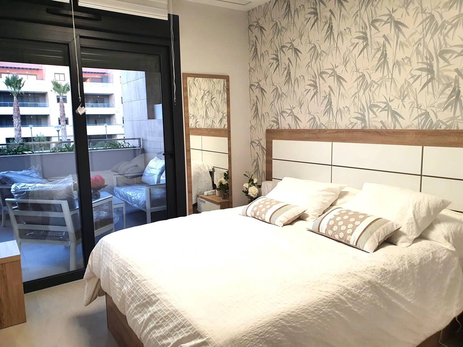 2 sypialnia Apartament do wynajęcia w Playa Flamenca z basenem garażem - 1 500 € (Ref: 9541865)