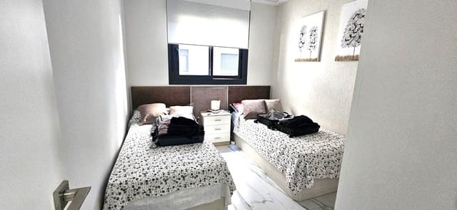 2 quarto Apartamento para arrendar em Torrevieja com piscina garagem - 2 200 € (Ref: 9559442)