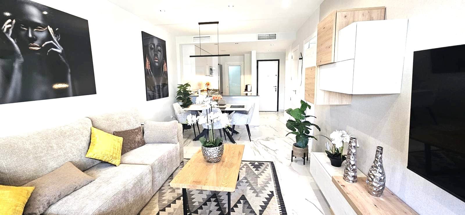 2 slaapkamer Appartement te huur in Torrevieja met zwembad garage - € 2.200 (Ref: 9559442)