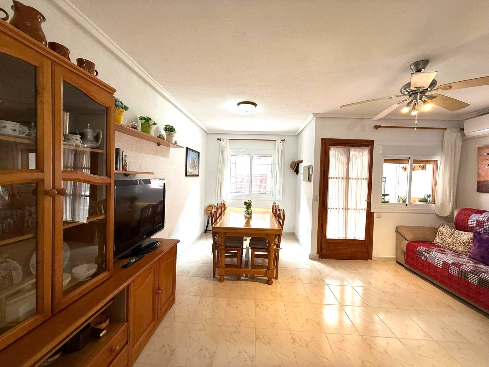 3 bedroom Apartment for sale in Torrevieja - € 210,000 (Ref: 9602992)