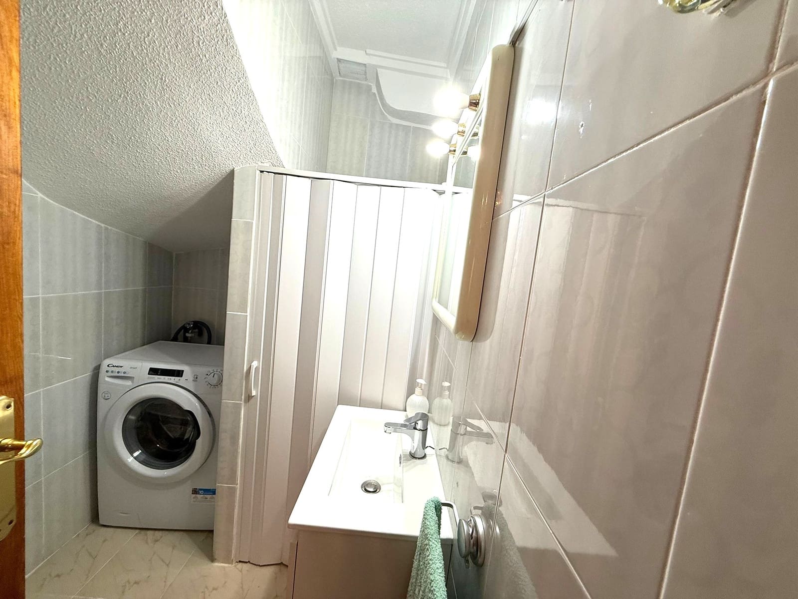 3 bedroom Apartment for sale in Torrevieja - € 210,000 (Ref: 9602992)