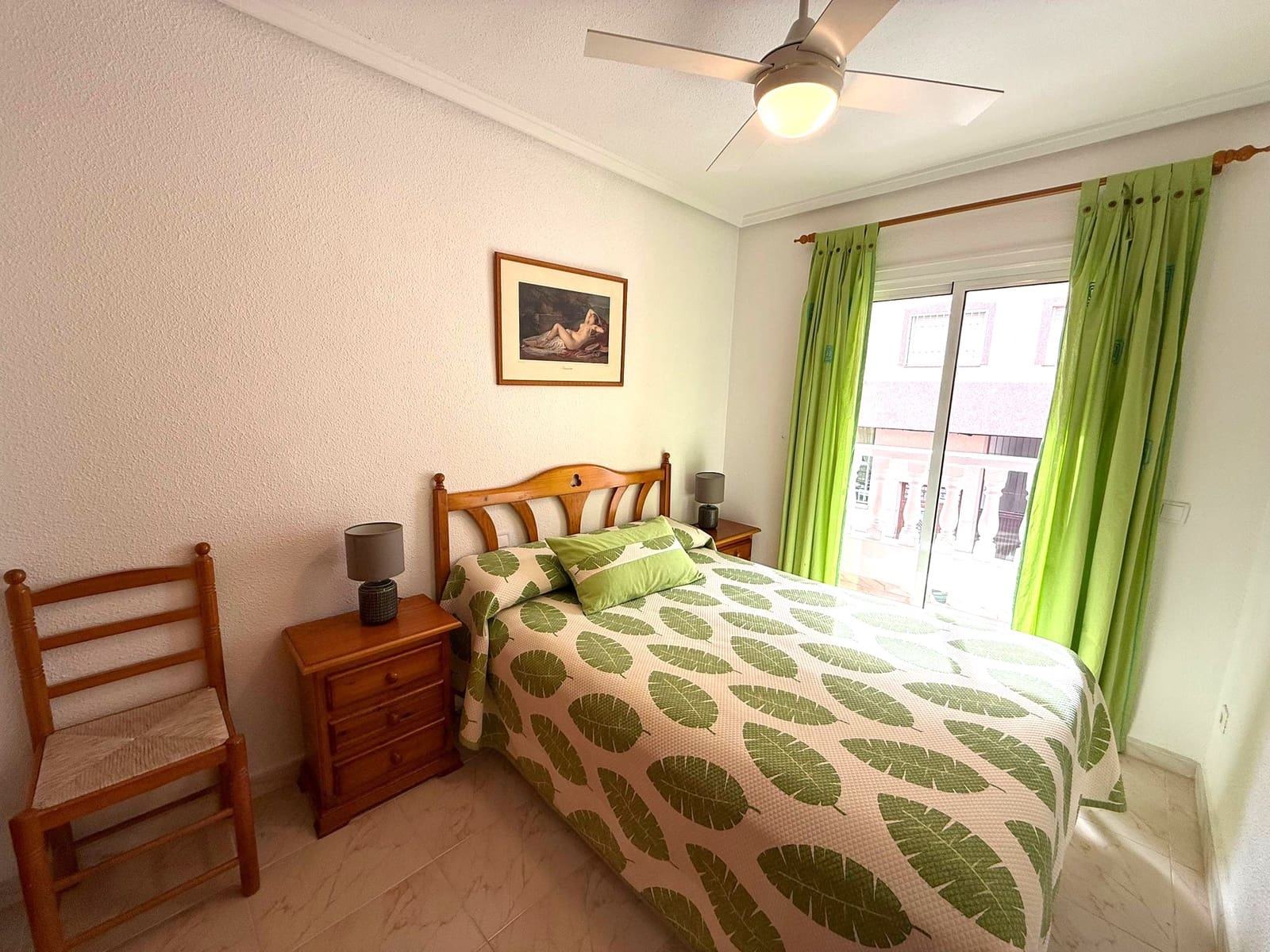 3 bedroom Apartment for sale in Torrevieja - € 210,000 (Ref: 9602992)