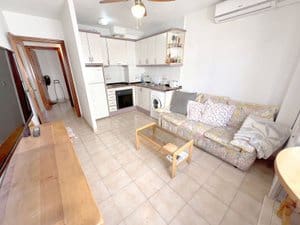 2 bedroom Apartment for rent in Torrevieja - € 750 (Ref: 9622785)