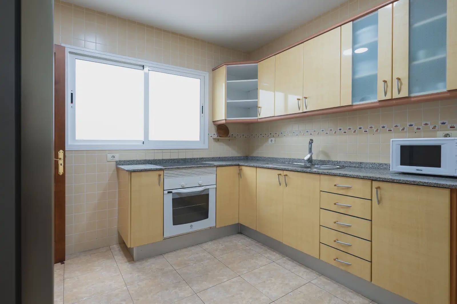 4 makuuhuone Asunto myytävänä paikassa Las Palmas de Gran Canaria - 360 000 € (Ref: 10000960)