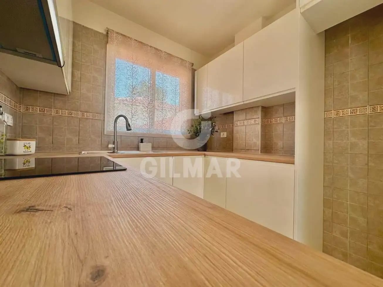 2 chambre Villa/Maison Semi-Mitoyenne à vendre à Arona avec piscine garage - 650 000 € (Ref: 10000961)