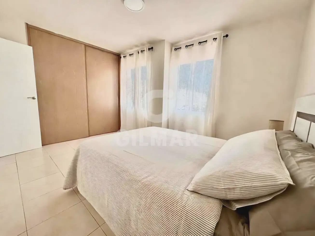2 chambre Villa/Maison Semi-Mitoyenne à vendre à Arona avec piscine garage - 650 000 € (Ref: 10000961)