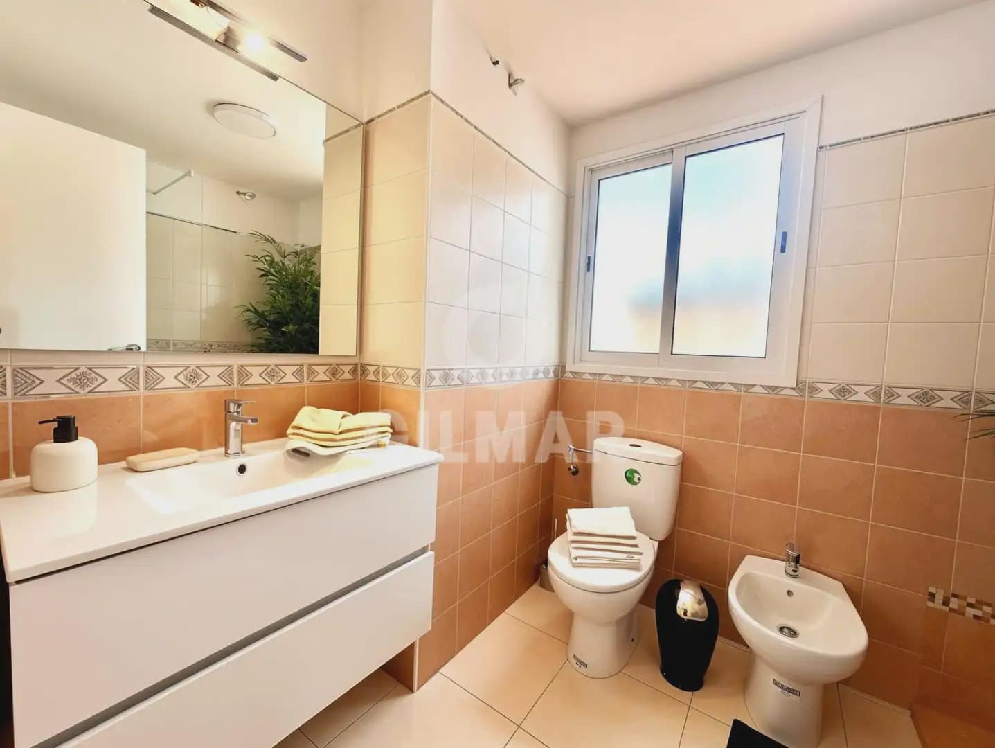 2 chambre Villa/Maison Semi-Mitoyenne à vendre à Arona avec piscine garage - 650 000 € (Ref: 10000961)