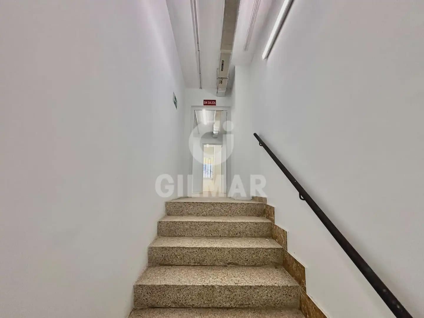 Commercial for sale in Santa Cruz de Tenerife - € 1,003,600 (Ref: 10023369)