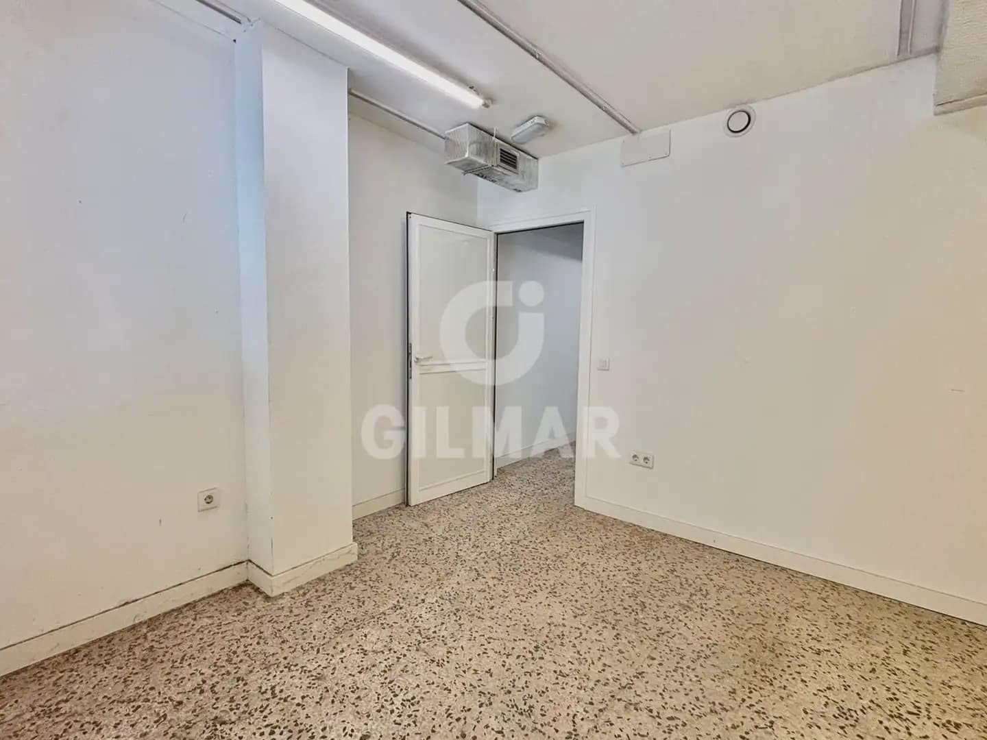 Commercial for sale in Santa Cruz de Tenerife - € 1,003,600 (Ref: 10023369)