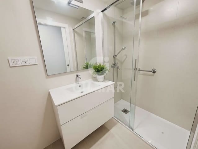 2 Zimmer Doppelhaus zu vermieten in Playa de las Américas, Adeje - 2.000 € (Ref: 10023447)