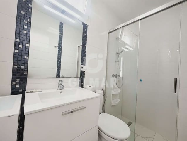 1 quarto Apartamento de Praia para venda em Playa de las Américas, Adeje - 389 000 € (Ref: 10023448)
