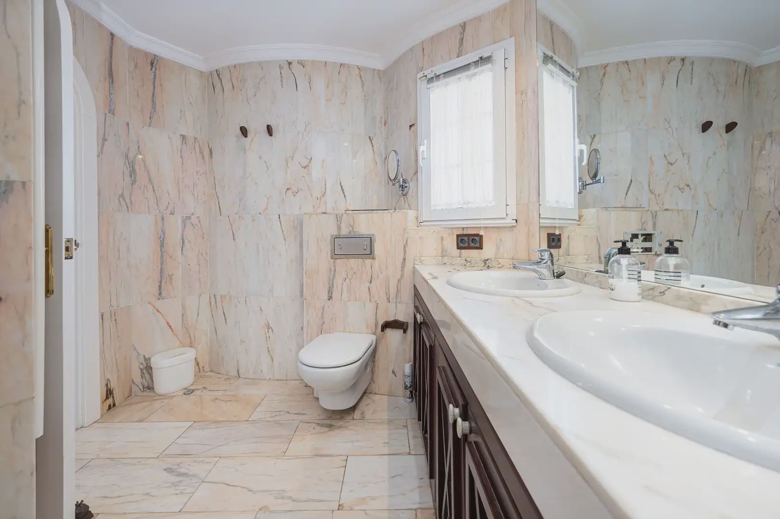 4 sypialnia Willa na sprzedaż w San Bartolome de Tirajana z basenem garażem - 1 350 000 € (Ref: 10024702)
