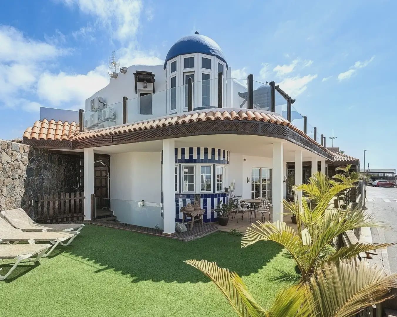 4 sypialnia Willa na sprzedaż w San Bartolome de Tirajana z basenem garażem - 1 350 000 € (Ref: 10024702)