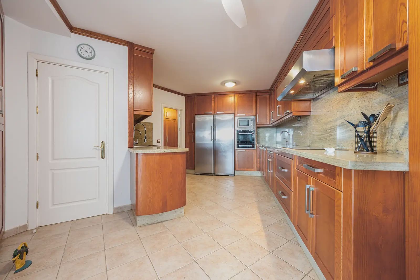 4 sypialnia Willa na sprzedaż w San Bartolome de Tirajana z basenem garażem - 1 350 000 € (Ref: 10024702)