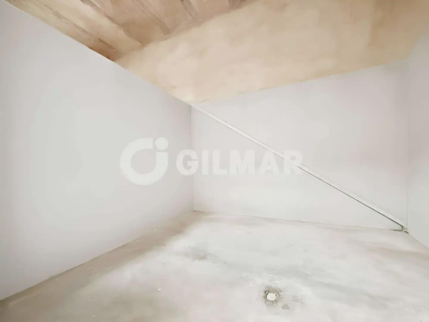 Kaupallinen myytävänä paikassa Arona - 444 000 € (Ref: 10034746)