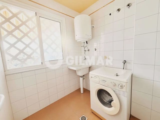 1 quarto Apartamento para venda em Playa del Duque, Adeje com piscina - 360 000 € (Ref: 10077268)