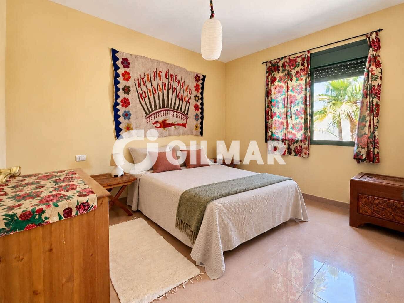 1 soveværelse Lejlighed til salg i Playa del Duque med swimmingpool - € 350.000 (Ref: 10077268)