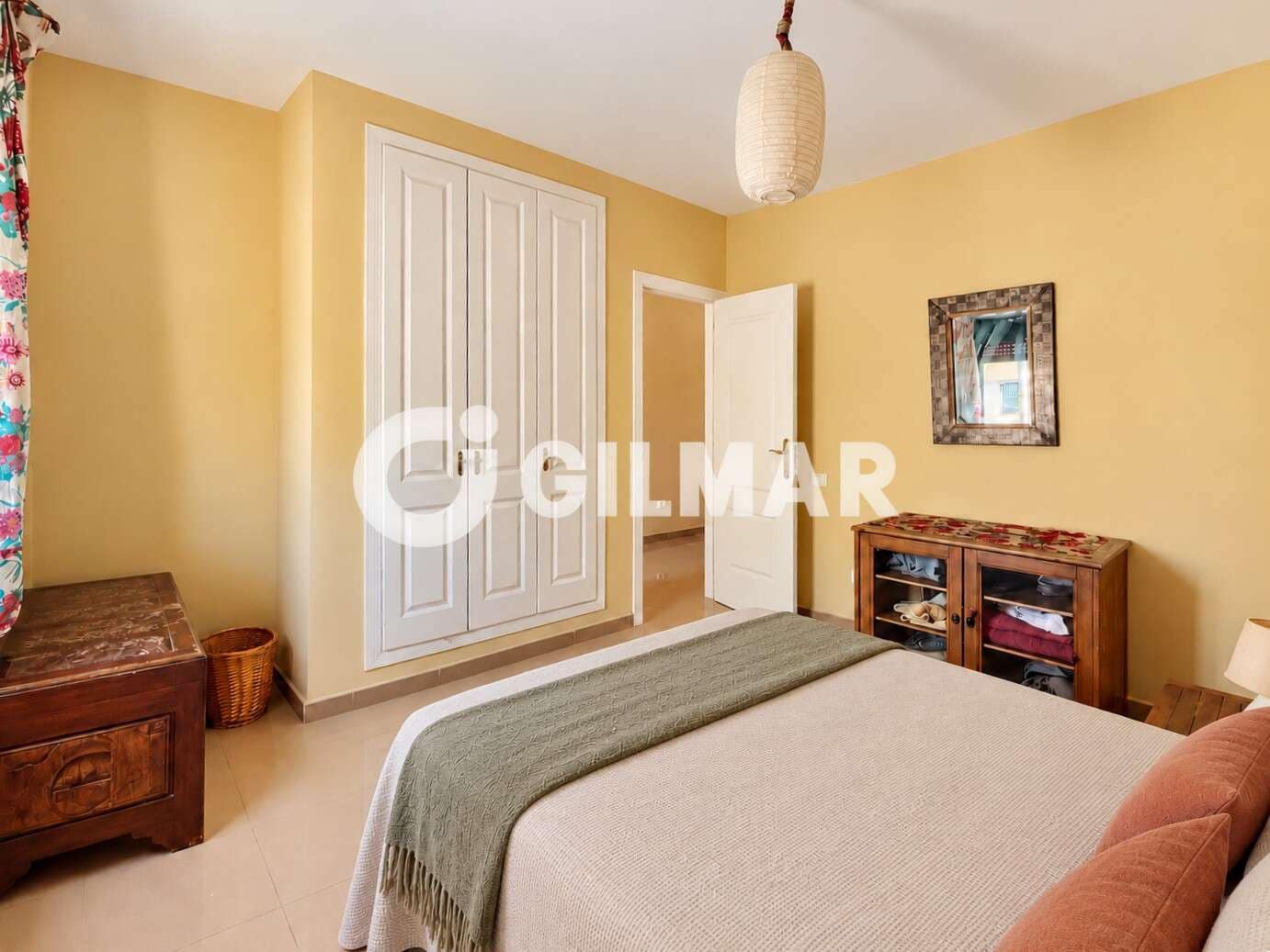 1 soveværelse Lejlighed til salg i Playa del Duque med swimmingpool - € 350.000 (Ref: 10077268)