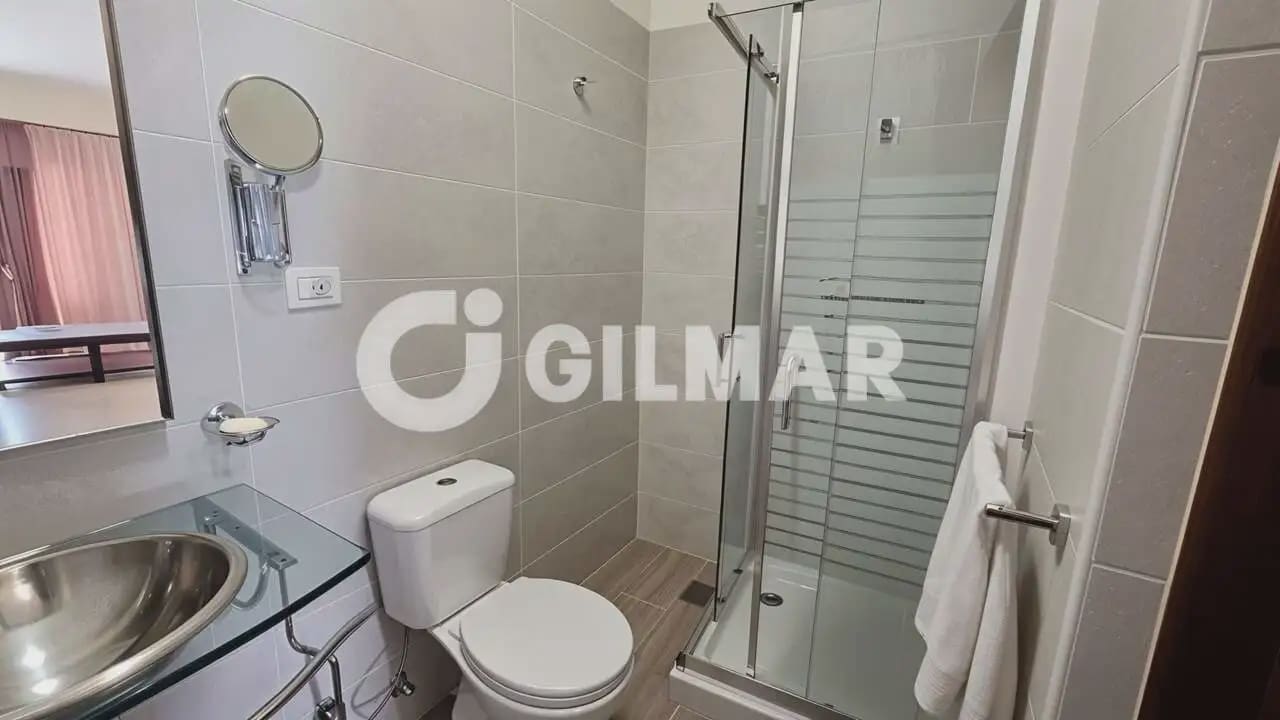 7 bedroom Semi-detached Villa for sale in Guia de Isora with garage - € 450,000 (Ref: 10168989)