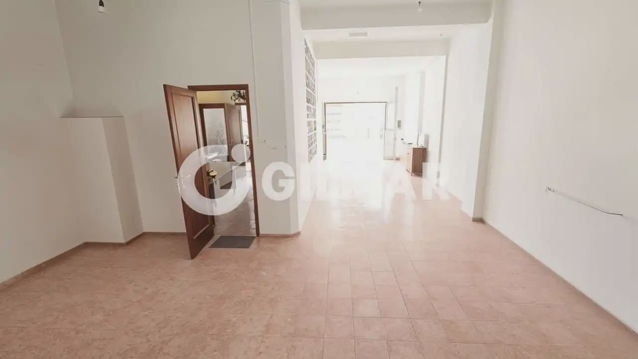 7 bedroom Semi-detached Villa for sale in Guia de Isora with garage - € 450,000 (Ref: 10168989)