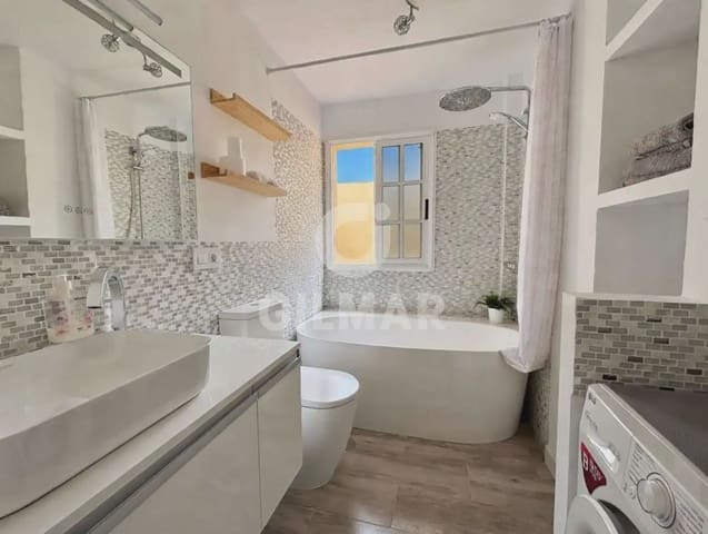 Ático de 1 habitación en Torviscas, Adeje en venta con piscina garaje - 350.000 € (Ref: 10168991)