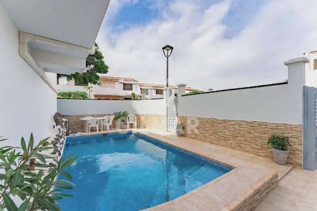 3 soveværelse Semi-Rækkehus til salg i Costa del Silencio, Arona med swimmingpool - € 425.000 (Ref: 10169004)
