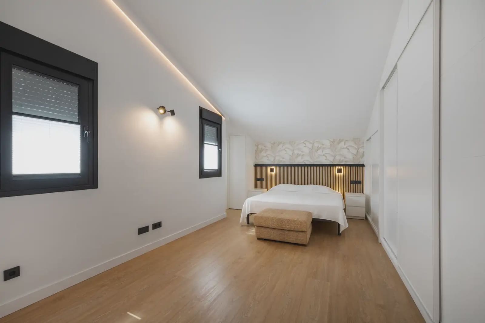 2 bedroom Penthouse for sale in Las Palmas de Gran Canaria - € 887,000 (Ref: 10169009)