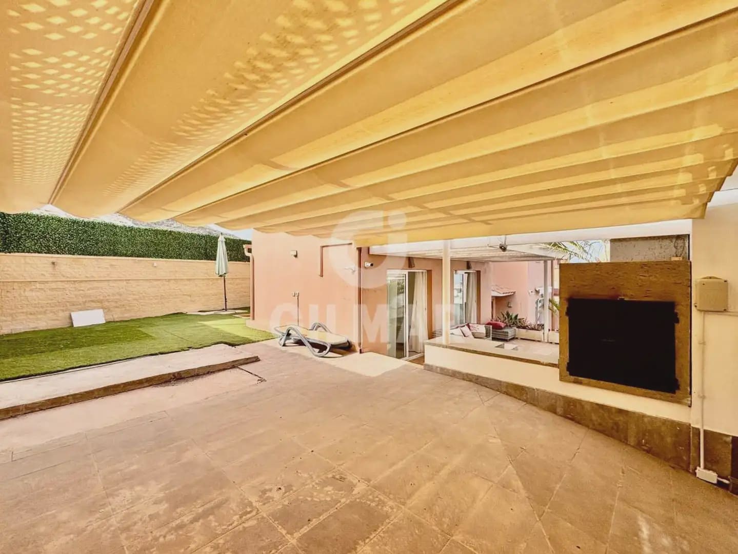 3 slaapkamer Halfvrijstaande villa te koop in El Madronal met garage - € 799.000 (Ref: 10169020)