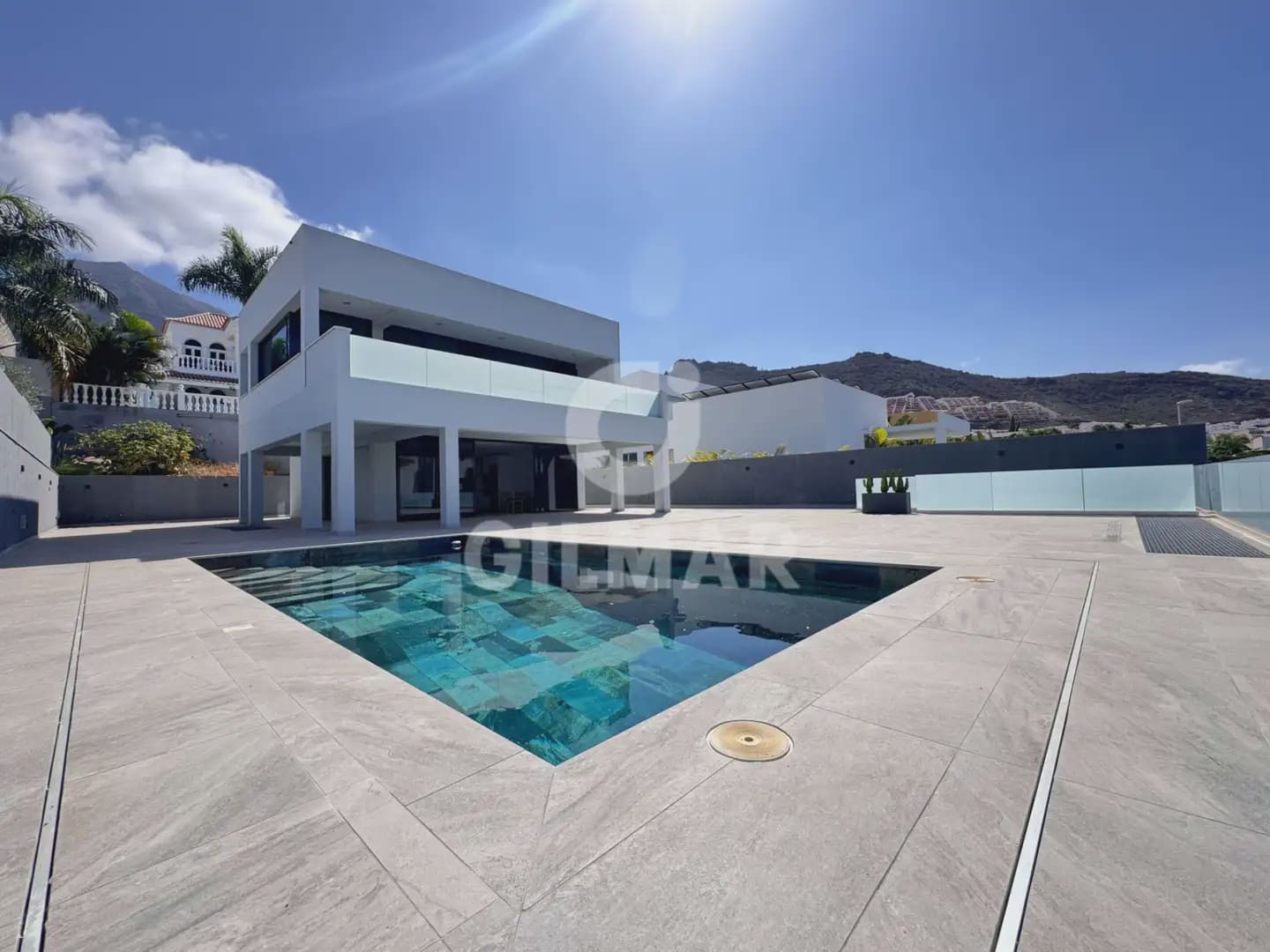 4 bedroom Villa for sale in El Madronal with pool garage - € 1,750,000 (Ref: 10169023)
