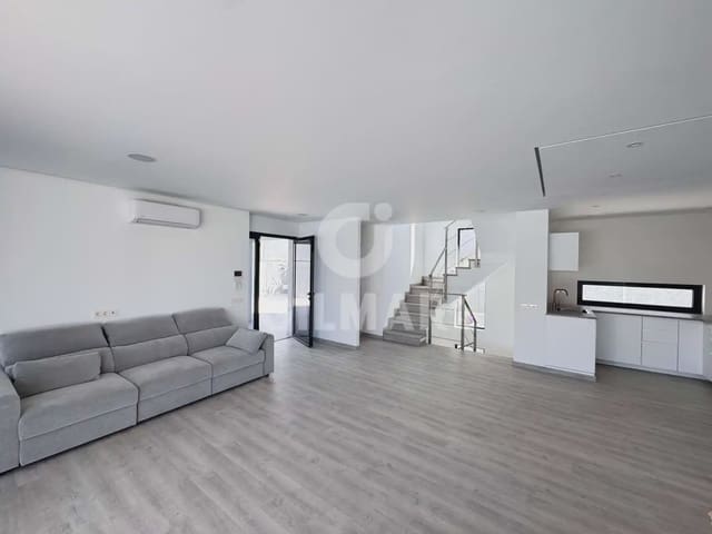 4 bedroom Villa for sale in El Madroñal, Adeje with pool garage - € 1,750,000 (Ref: 10169023)