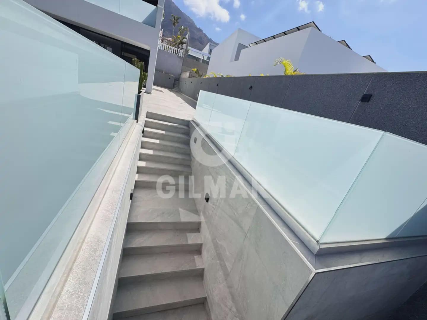 4 bedroom Villa for sale in El Madronal with pool garage - € 1,750,000 (Ref: 10169023)