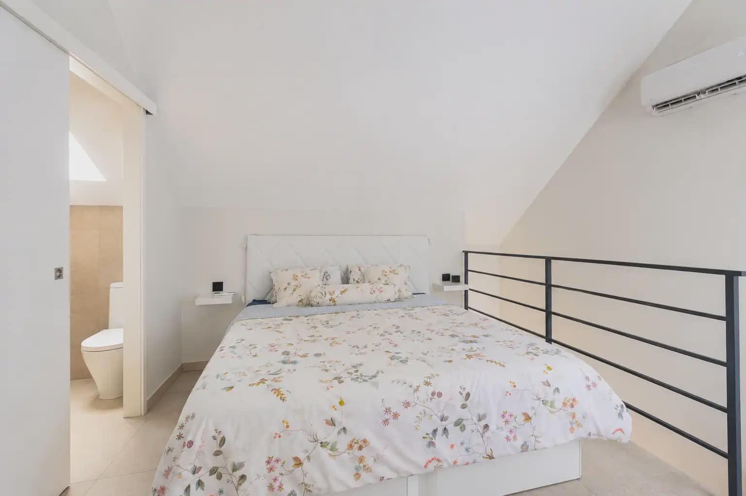 1 bedroom Apartment for sale in Las Palmas de Gran Canaria with garage - € 300,000 (Ref: 10169027)