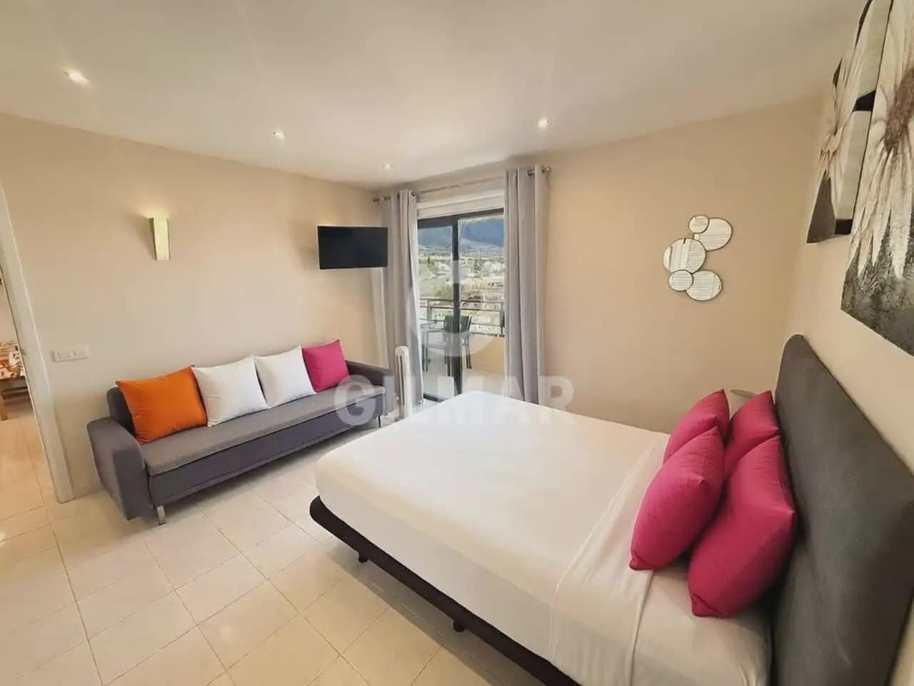 2 soveværelse Lejlighed til salg i Playa Paraiso med swimmingpool garage - € 449.000 (Ref: 10169031)