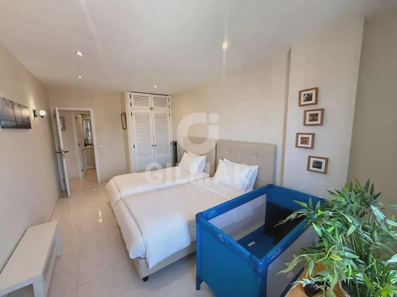 2 soveværelse Lejlighed til salg i Playa Paraiso med swimmingpool garage - € 449.000 (Ref: 10169031)